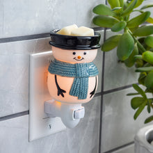 Load image into Gallery viewer, Snowy Pluggable Fragrance Warmer
